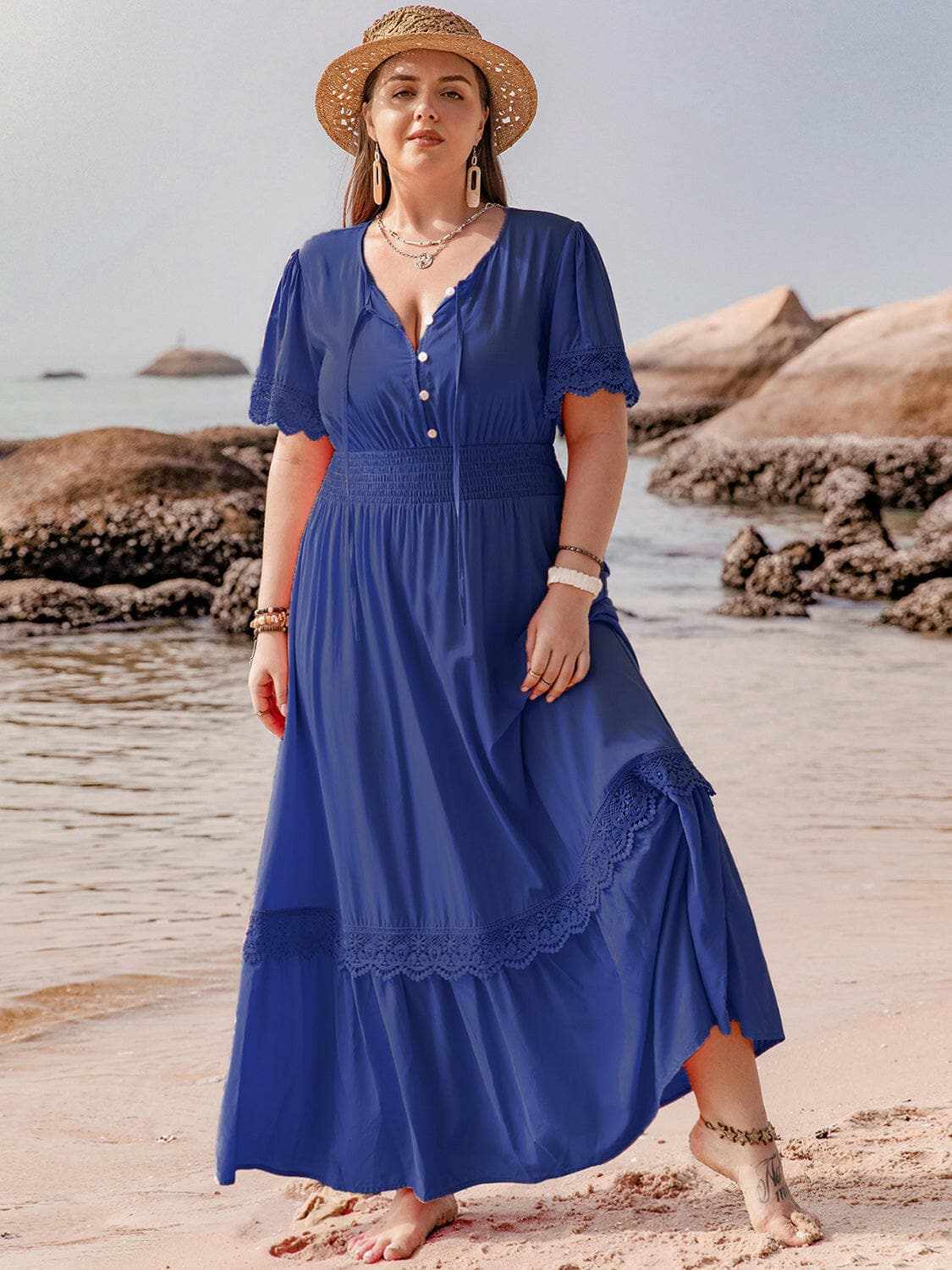 Elegant plus size lace maxi dress - Love Salve